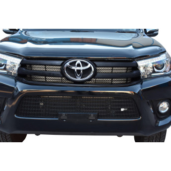Toyota Hilux (AN120 / AN130) - Front Grille Set